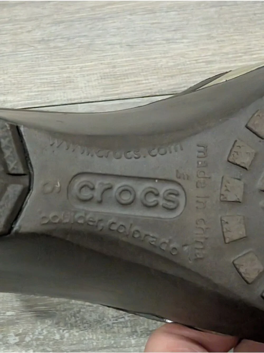 Crocs Womens Sassari Green Brown Slip On Wedge Heel Comfort Sandal Open Toe Sz 6